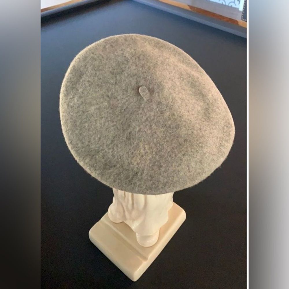 New Gray Wool Beret